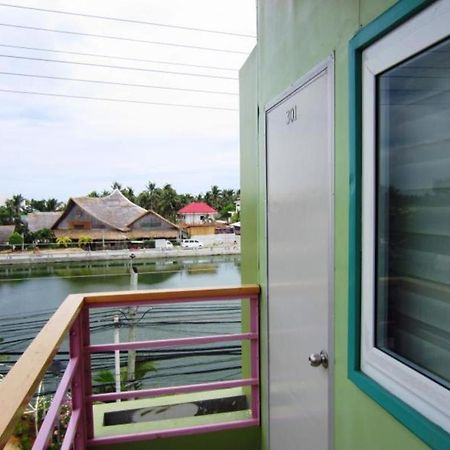 Shore Time Hotel - Annex Balabag  Extérieur photo