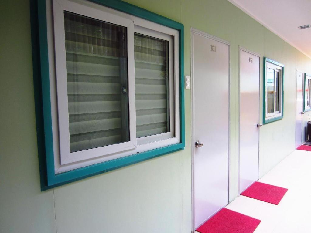 Shore Time Hotel - Annex Balabag  Extérieur photo
