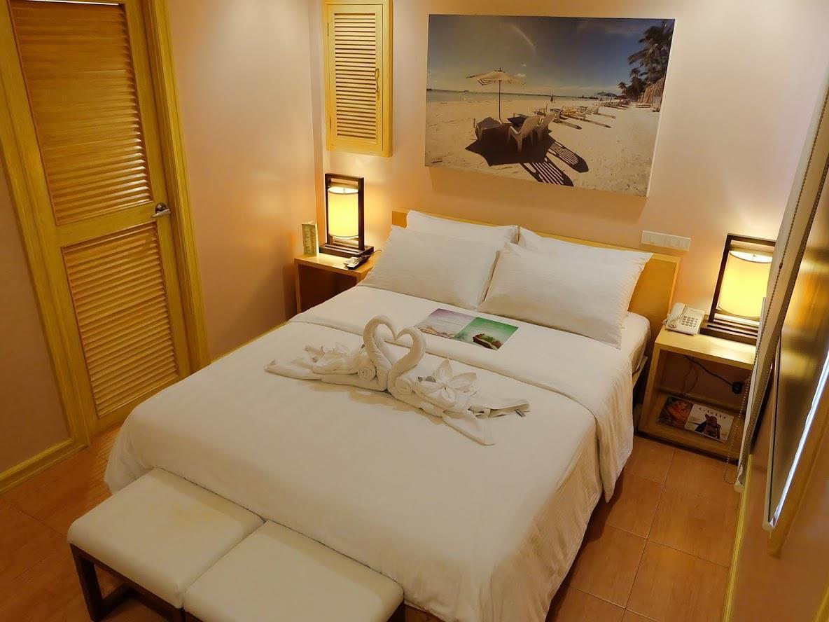 Shore Time Hotel - Annex Balabag  Extérieur photo